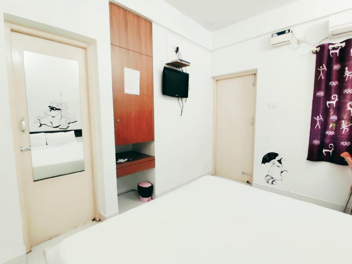 Raccoon Rooms Mysore Bagian luar foto